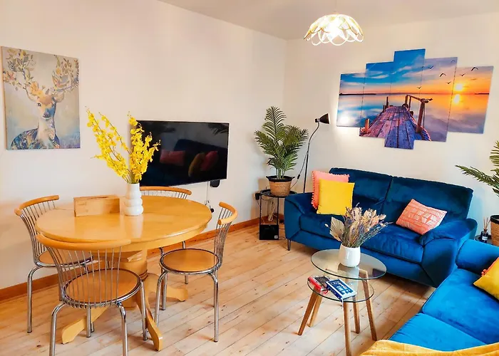 Happy Sandy Feet Villa